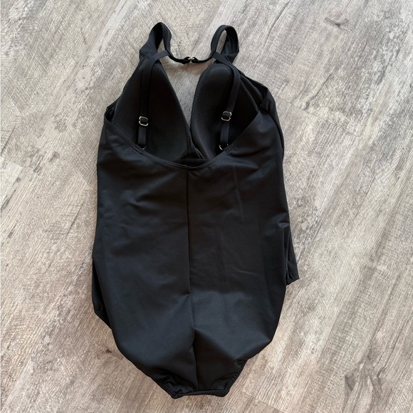 $180 Miraclesuit Sanibal Black One-Piece Swimsuit NWOT - Picture 7 of 8